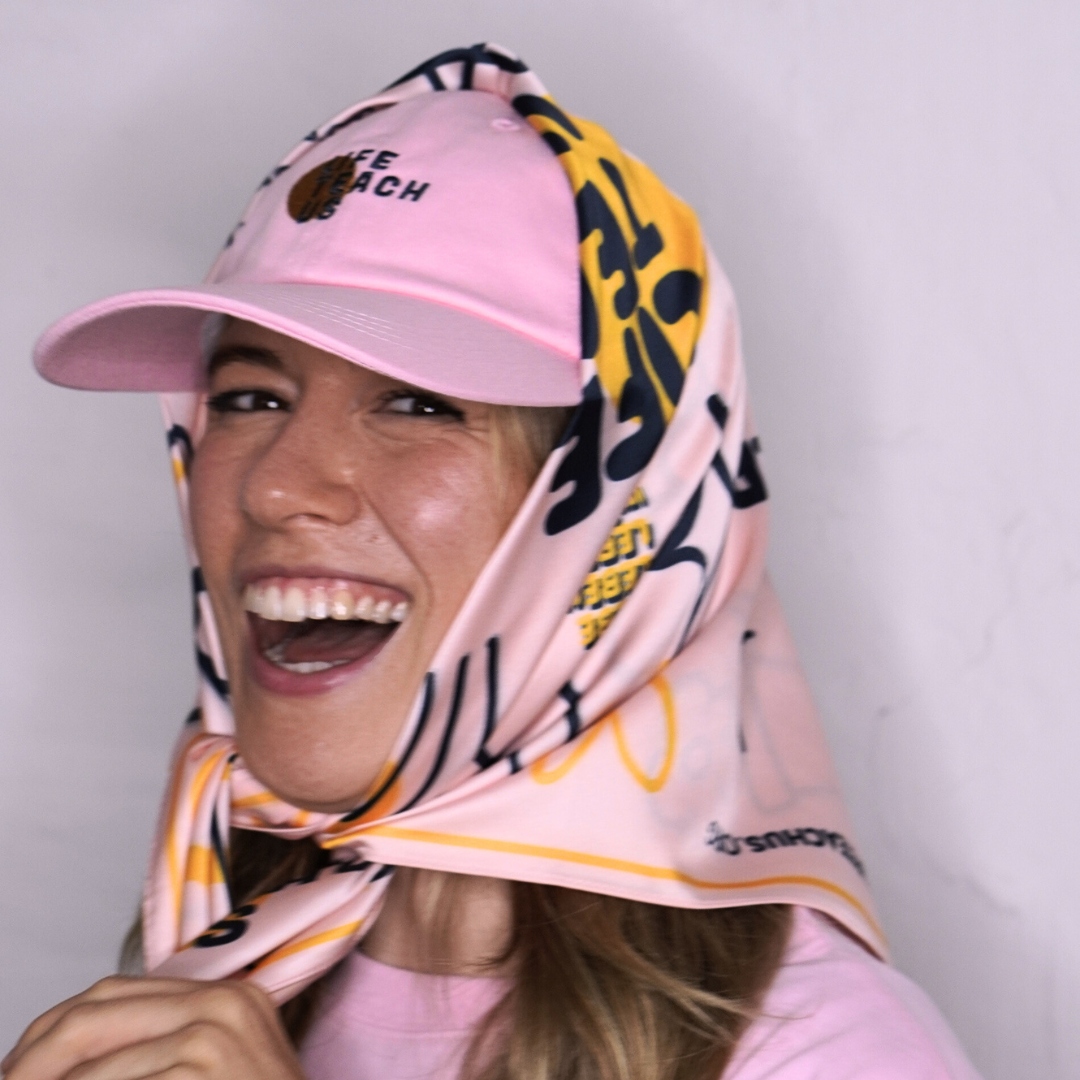 KEINEAUSFALLSTUNDEN Cap mit Tuch Kombination